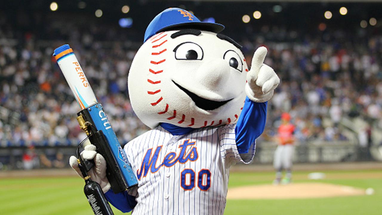 Sources tell FOX Business’ Charlie Gasparino that hedge fund billionaire Steve Cohen is likely to pay $2 billion for the New York Mets if terms are reached as other bids so far seem to appear below that level. 