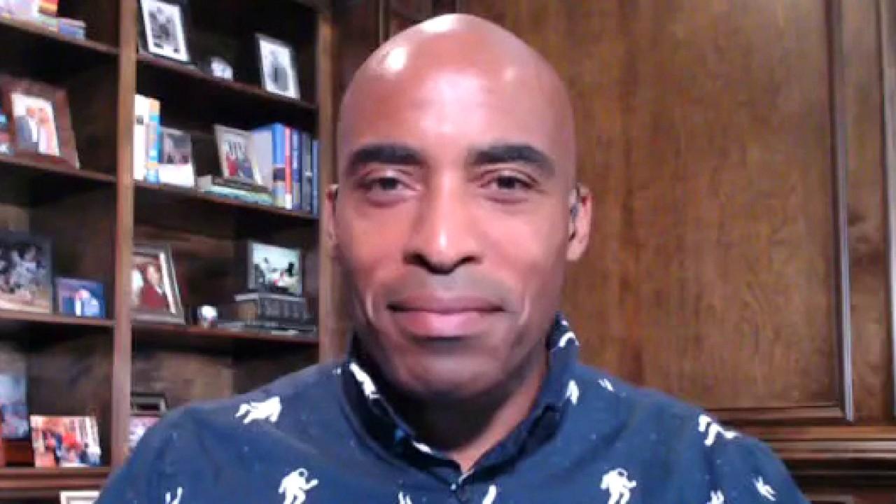 Former New York Giants running back Tiki Barber on Trump criticizing the Washington Redskins changing its name and NFL's Mahomes signing a $503M deal with the Kansas City Chiefs. 