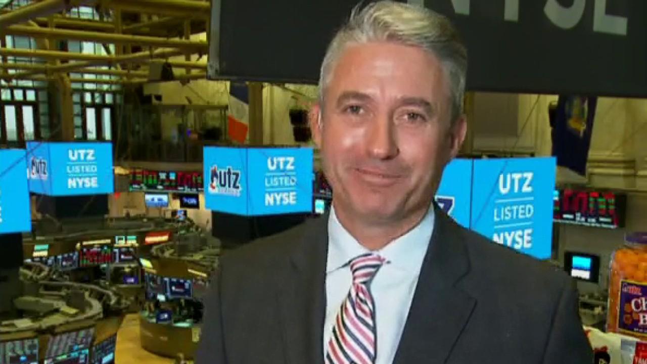 Utz Brands began trading under the symbol UTZ on the NYSE; Dylan Lissette joins Cheryl Casone with insight on 'The Claman Countdown.'