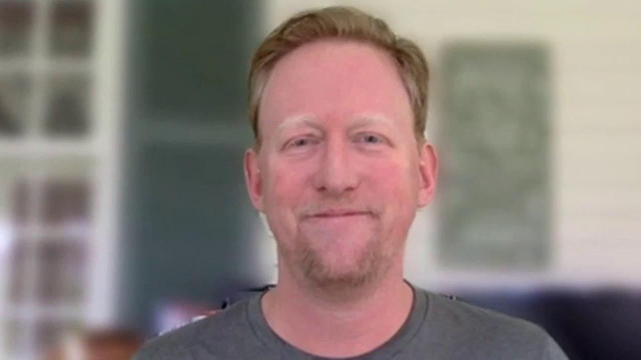 Former Navy SEAL who killed Osama Bin Laden Rob O'Neill discusses being banned by Delta Airlines after a viral mask-less selfie and says it was a peaceful protest. 