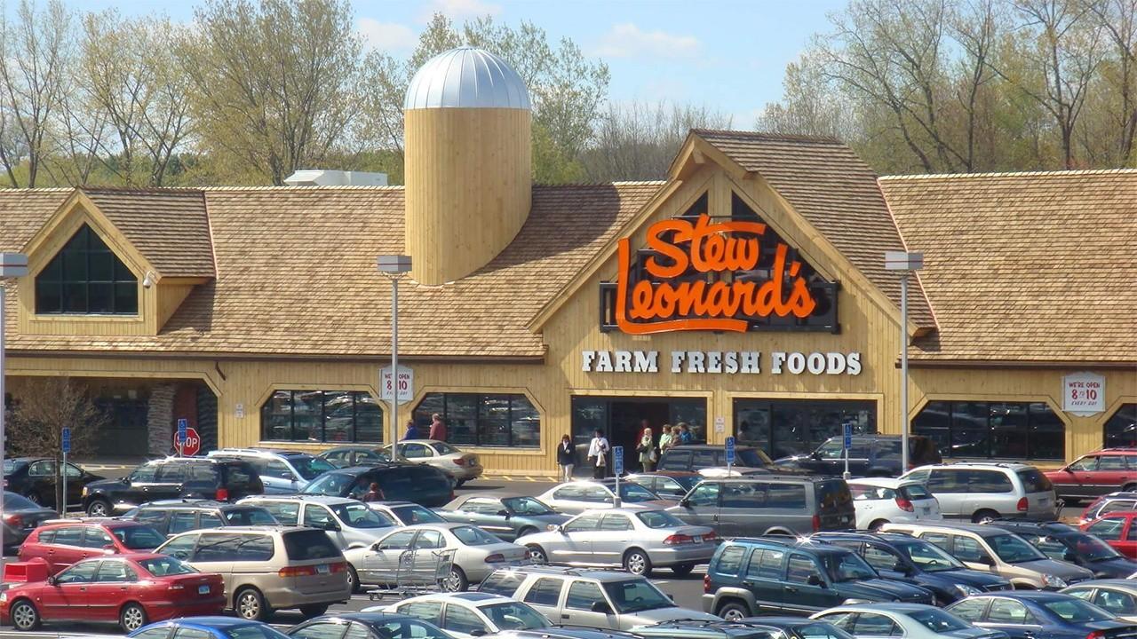 Stew Leonard’s CEO Stew Leonard on how small holiday gatherings amid the coronavirus pandemic is impacting his business and grocery shopping trends. 